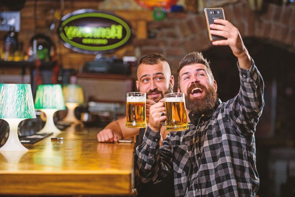 οι άντρες πίνουν μπύρα πώς να σταματήσουν